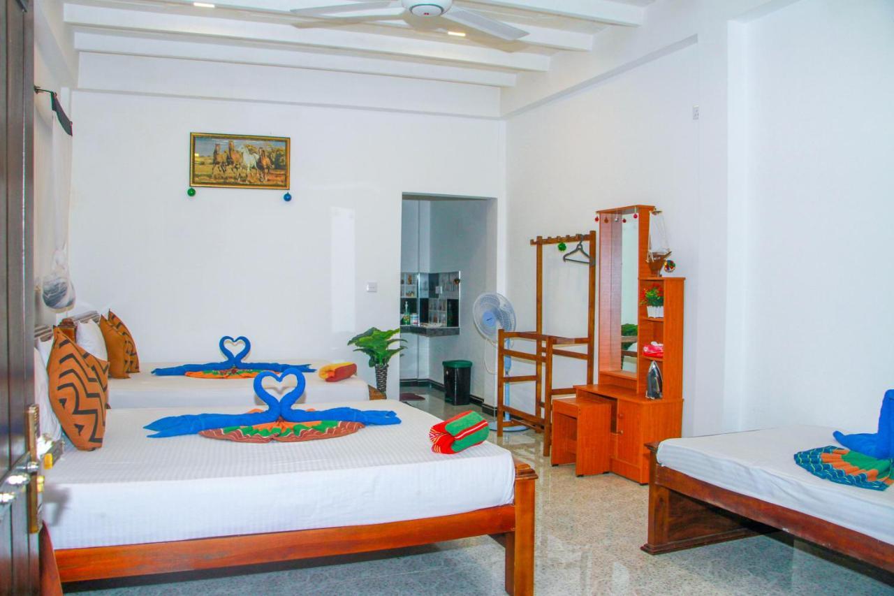 Sigiri Tarushan Home Stay Sigiriya Dış mekan fotoğraf